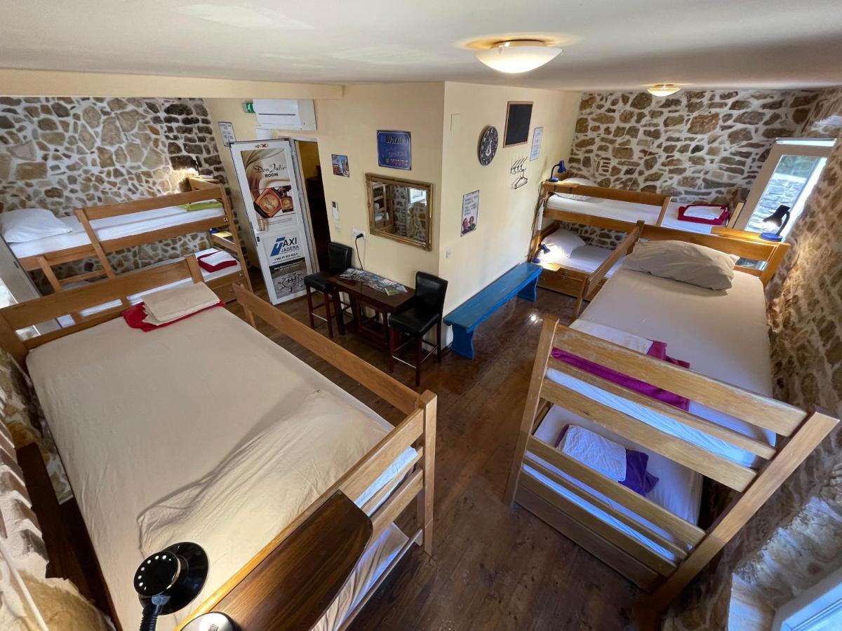 זאדאר Tequila Bar Hostel (Adults Only) מראה חיצוני תמונה