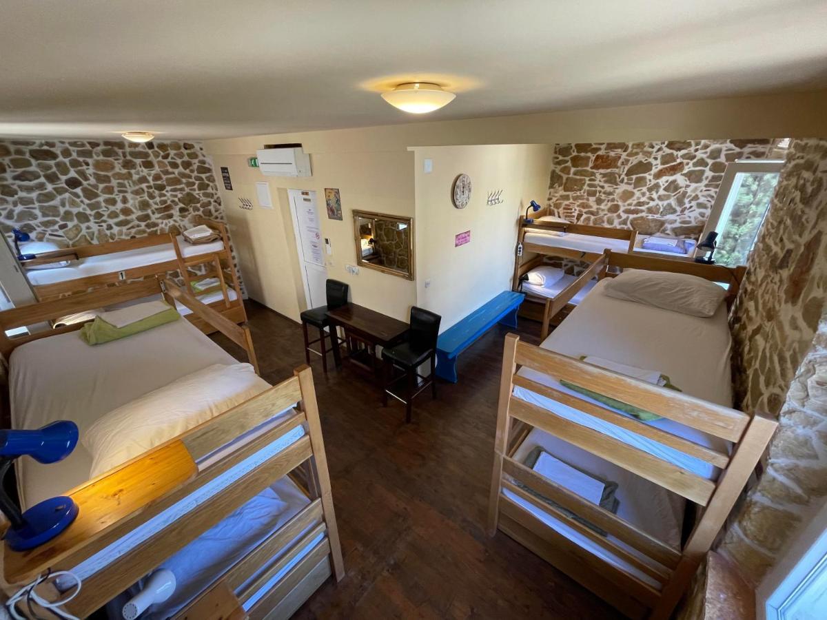 זאדאר Tequila Bar Hostel (Adults Only) מראה חיצוני תמונה