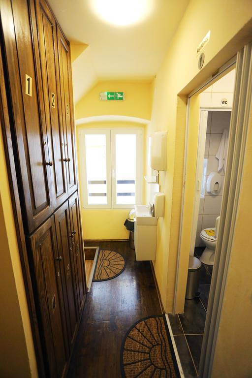 זאדאר Tequila Bar Hostel (Adults Only) מראה חיצוני תמונה